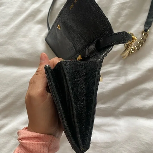 MARC JACOBS quilted black leather wallet on chain with gold hardware - Picture 3 of 7